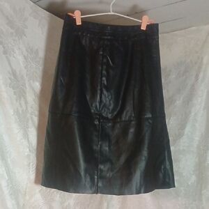 Universal Black Leather Pencil Skirt